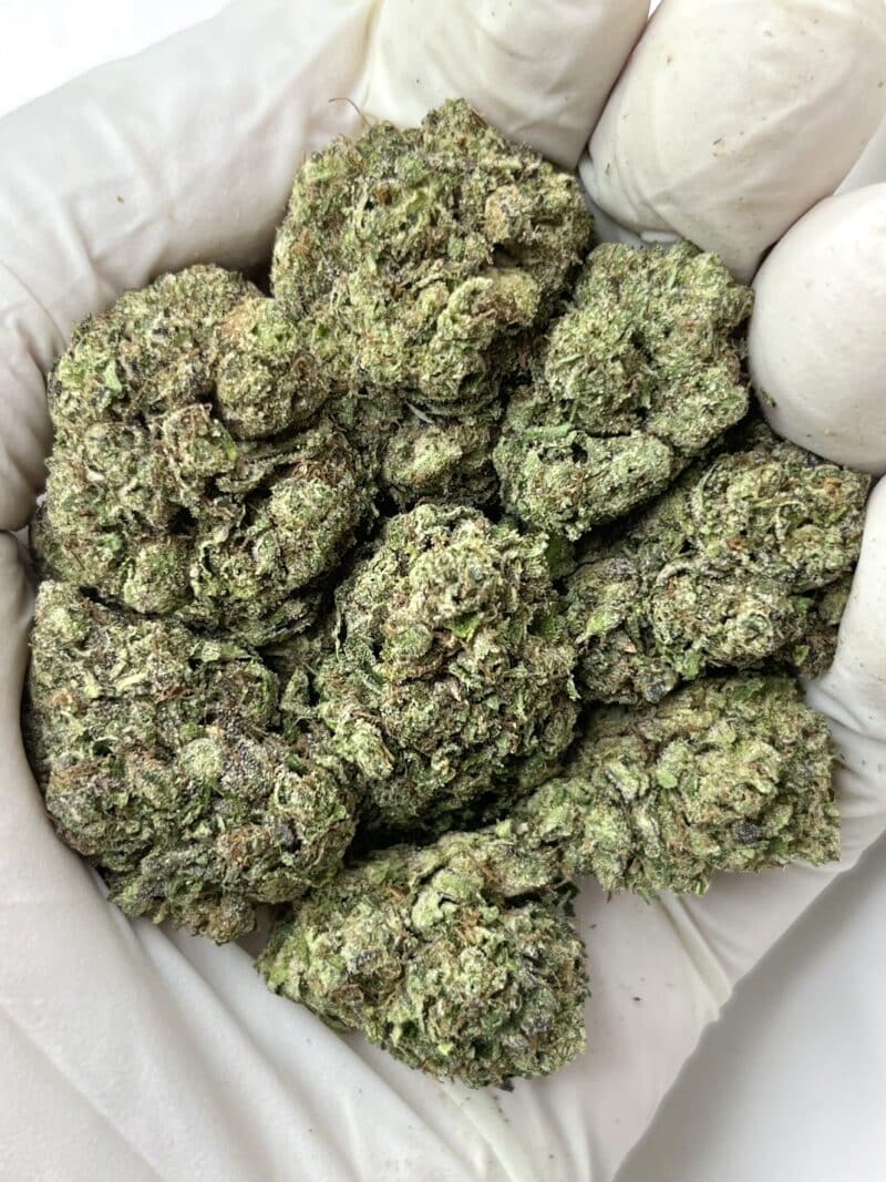 Lipsmackers THCA flower buds